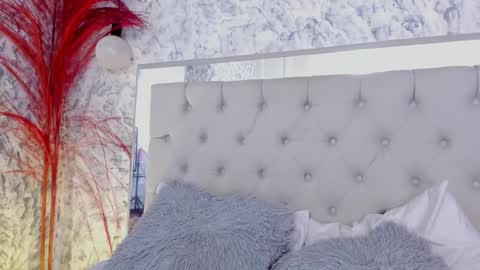 Sofi Malkova online show from 12-20-25, 04:36