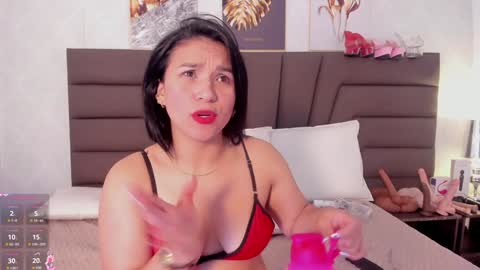 Snapshot of sofiperez_ chatting on 01-26-25, 05:55 online show from 01-26-25, 05:55