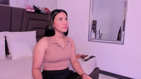 Snapshot of sofiperez_ chatting on 09-29-25, 11:26 online show from 09-29-25, 11:26