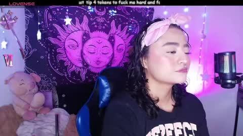 Snapshot of sofitabares_ chatting on 05-17-26, 08:38 Demi Sofia online show from 05-17-26, 08:38