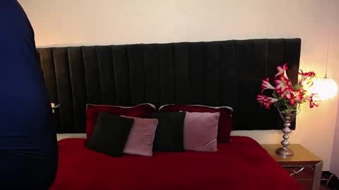 Cam and Amy online show from 11-15-25, 07:43