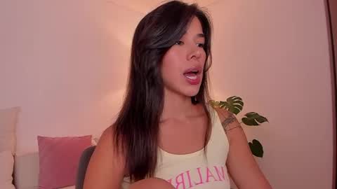 Snapshot of soft_jane chatting on 07-19-26, 03:54 Jane online show from 07-19-26, 03:54