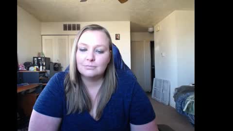 Snapshot of softerpeaches chatting on 01-29-25, 08:46 Rose online show from 01-29-25, 08:46