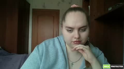 Snapshot of softhypnose chatting on 05-27-26, 07:38 softhypnose online show from 05-27-26, 07:38
