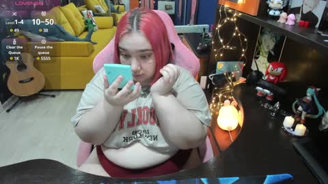 Sofie online show from 01-23-25, 01:41