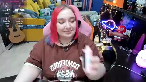 Sofie online show from 03-11-25, 10:51