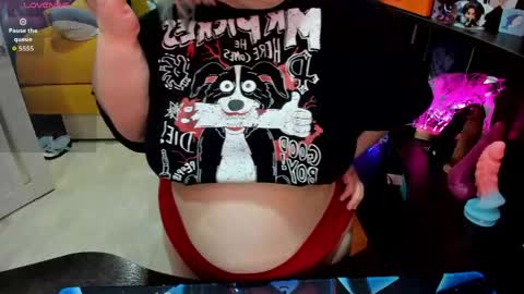 Sofie online show from 04-26-26, 01:03