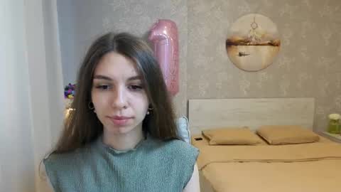 Snapshot of softwine chatting on 06-17-26, 11:12 Kelly online show from 06-17-26, 11:12