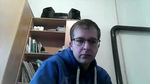 Snapshot of sojustme chatting on 02-12-25, 09:31 Marko online show from 02-12-25, 09:31