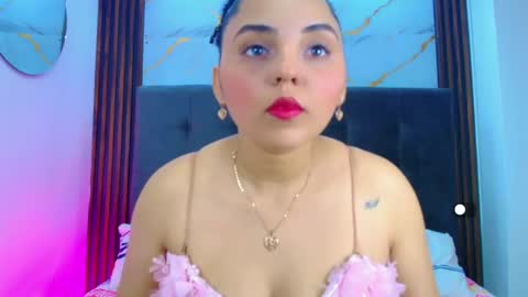 Sol Latiana online show from 05-16-26, 12:04