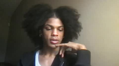 SolaceEve online show from 12-04-25, 04:05