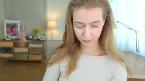 Bella online show from 02-02-25, 11:08