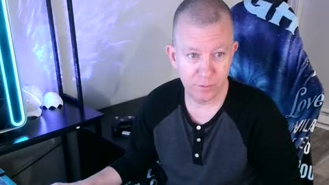 Snapshot of solarlunar1 chatting on 09-21-25, 03:35 just ask  online show from 09-21-25, 03:35