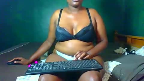 Solly bunny online show from 03-26-26, 02:44