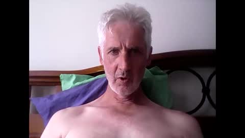 Snapshot of soloman1969 chatting on 01-06-25, 03:53 Soloman online show from 01-06-25, 03:53