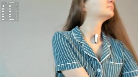 Marie online show from 03-10-26, 01:43