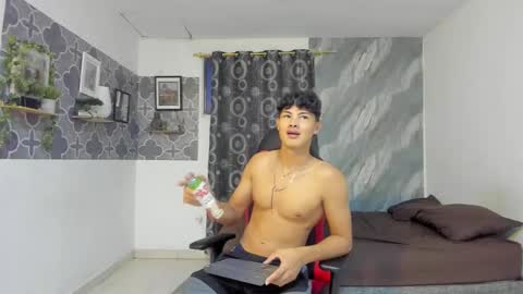 son_hades online show from 02-25-26, 03:38