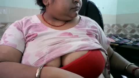 Snapshot of soni88888 chatting on 05-15-26, 04:52 soni88888 online show from 05-15-26, 04:52