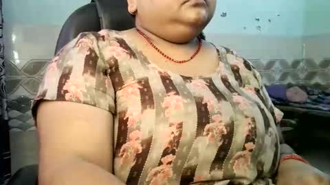 Snapshot of soni88888 chatting on 06-02-26, 05:53 soni88888 online show from 06-02-26, 05:53