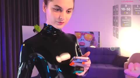 Sonia online show from 03-12-25, 04:02