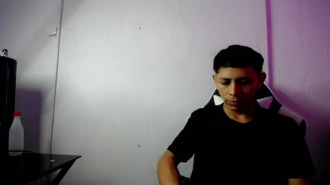 sonic_jess07 online show from 06-01-26, 11:45