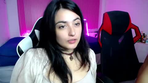sonic_jess07 online show from 06-02-26, 09:22