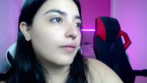 sonic_jess07 online show from 06-07-26, 09:57