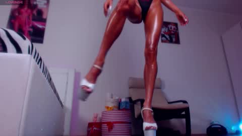 Snapshot of sonjanextray chatting on 03-06-26, 12:01 Sonja Ray online show from 03-06-26, 12:01