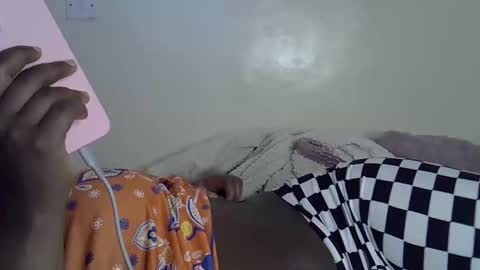 sonnia02 online show from 11-21-25, 08:57