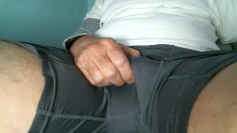 Max Banana online show from 01-20-25, 01:21