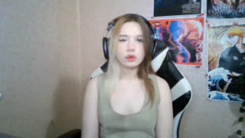 Mila online show from 03-31-26, 03:23