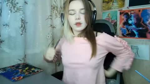 Mila online show from 04-27-26, 03:54