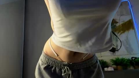 Snapshot of sonya_vibeme chatting on 03-04-26, 03:18 Sonya vibe online show from 03-04-26, 03:18