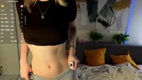 Snapshot of sonya_vibeme chatting on 03-05-26, 02:46 Sonya vibe online show from 03-05-26, 02:46