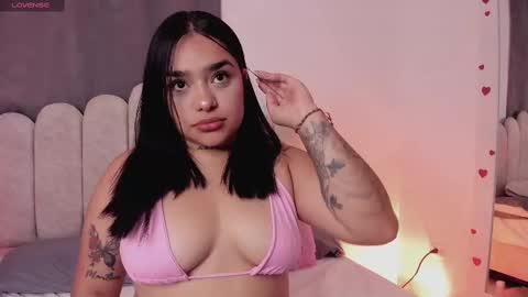 Snapshot of soofii_james chatting on 10-04-25, 12:25 sofi online show from 10-04-25, 12:25