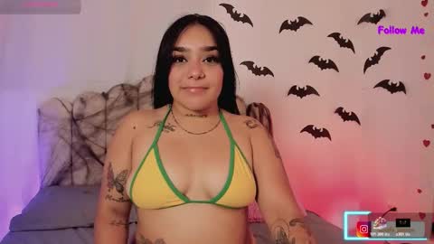 Snapshot of soofii_james chatting on 10-27-25, 10:30 sofi online show from 10-27-25, 10:30