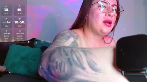 Snapshot of soofy__ chatting on 05-12-26, 03:47 soofy online show from 05-12-26, 03:47