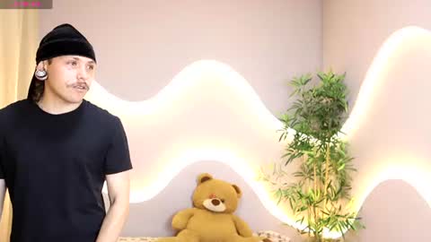 sophi_and_dereck online show from 06-22-26, 12:24