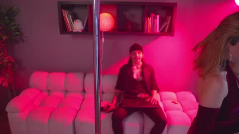 sophi_and_dereck online show from 06-23-26, 12:47