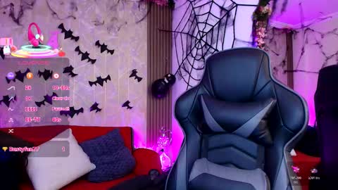 Snapshot of sophi_gray chatting on 10-31-25, 11:55 Shophi online show from 10-31-25, 11:55