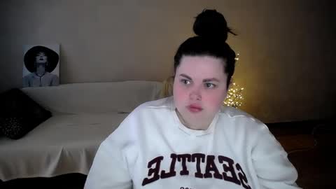 Snapshot of sophia__olsen chatting on 05-28-26, 05:38 sophia__olsen online show from 05-28-26, 05:38