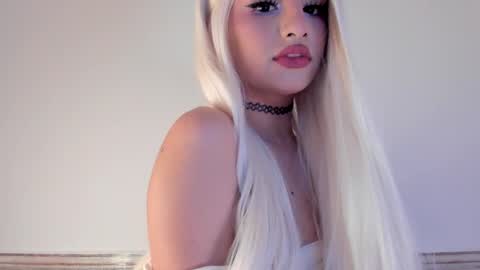 Sophia online show from 04-10-26, 10:14