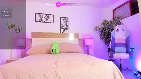 sophia_duarte_ online show from 06-17-26, 12:07