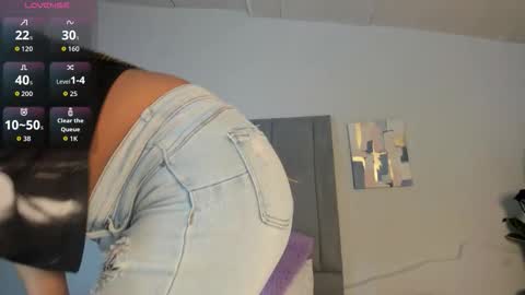 sophia_ebony___ online show from 11-18-25, 12:42