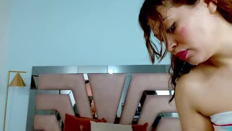 Snapshot of sophia_hadid chatting on 01-14-25, 01:04 Sophia online show from 01-14-25, 01:04