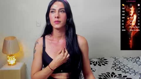 sophia CM online show from 02-20-26, 03:47