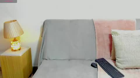 Snapshot of sophia_harry chatting on 05-27-26, 01:46 sophia CM online show from 05-27-26, 01:46