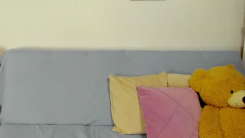 sophia CM online show from 07-19-26, 01:04