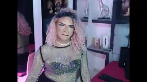 sophia_hott01 online show from 12-14-25, 11:53