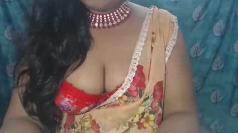 Snapshot of sophia_indian chatting on 10-29-25, 04:59 Sophia Tamil online show from 10-29-25, 04:59
